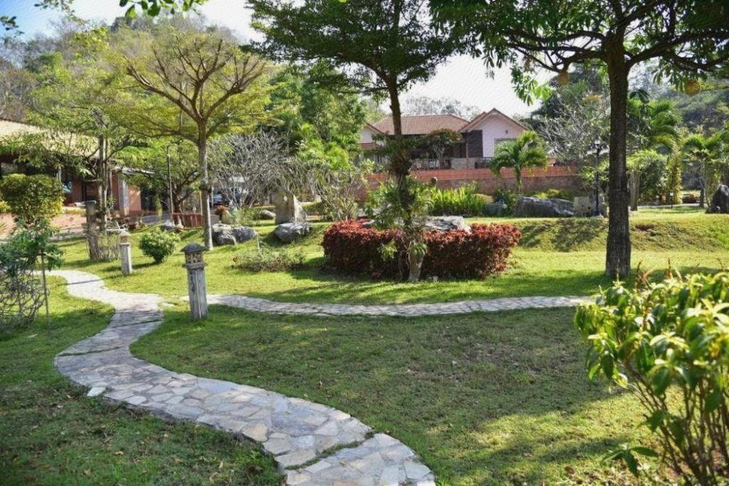 Dusit Talai Resort Mu Si Eksteriør billede