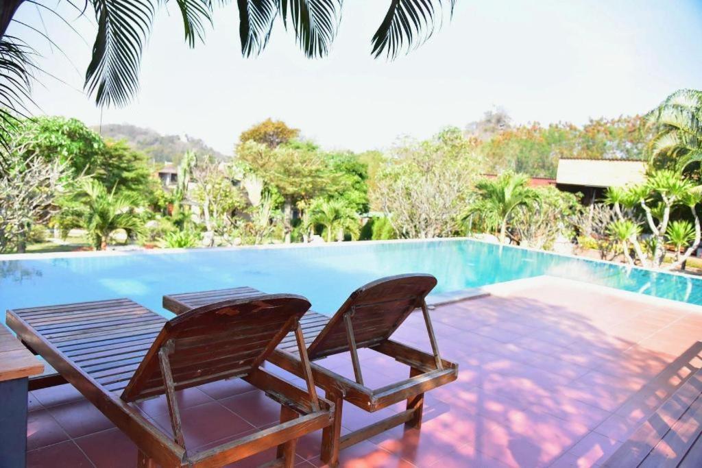 Dusit Talai Resort Mu Si Eksteriør billede
