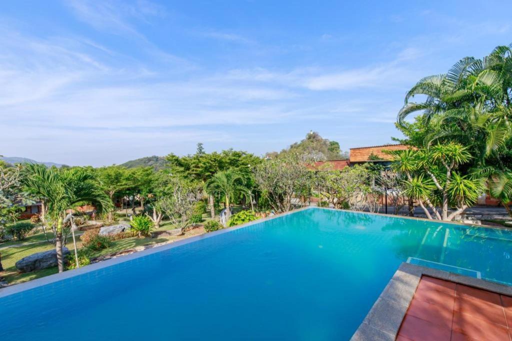 Dusit Talai Resort Mu Si Eksteriør billede