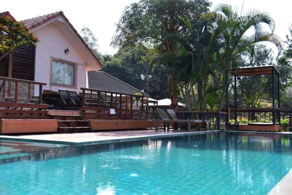 Dusit Talai Resort Mu Si Eksteriør billede