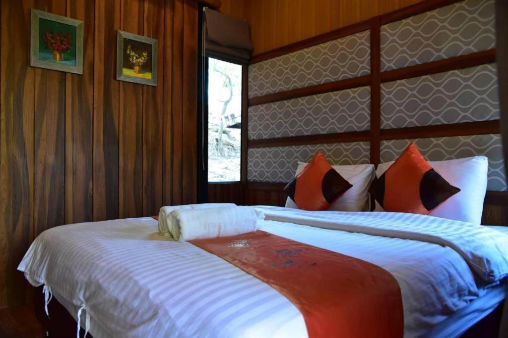 Dusit Talai Resort Mu Si Eksteriør billede